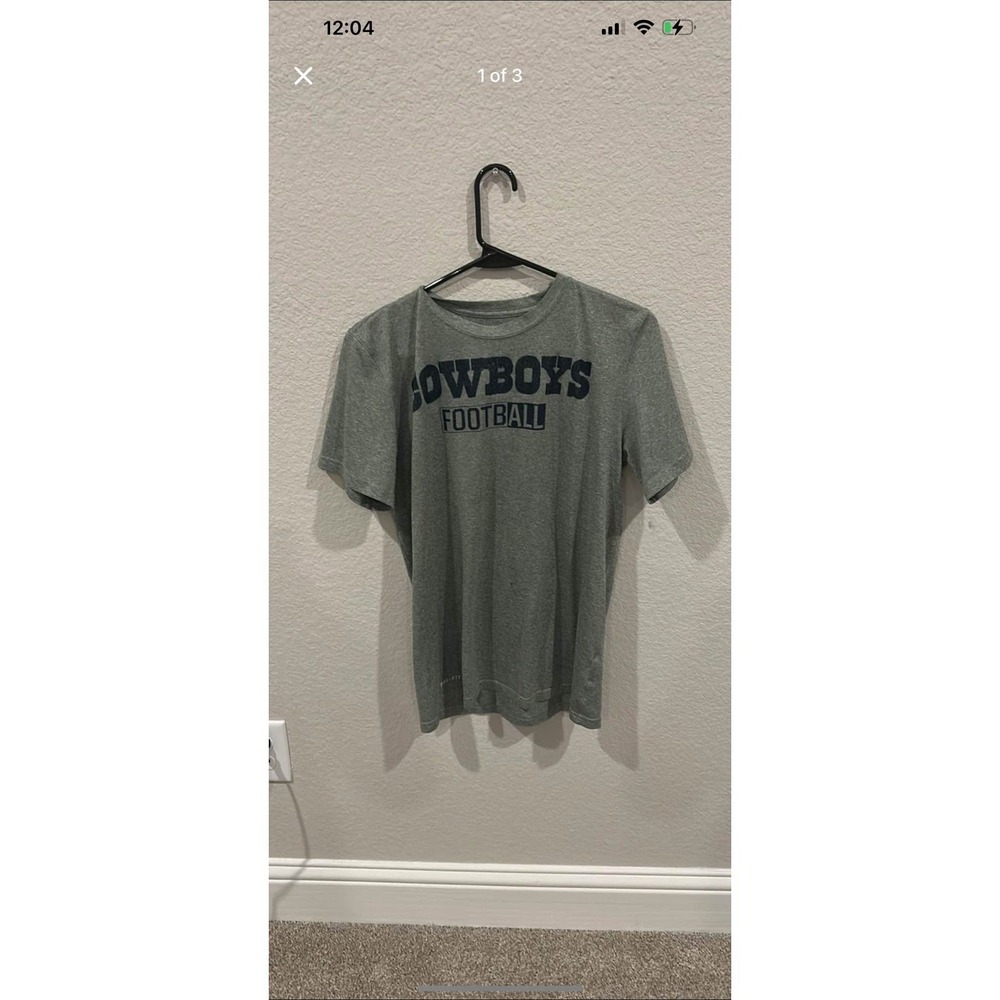 Grey cowboys NFL shirt Adult small